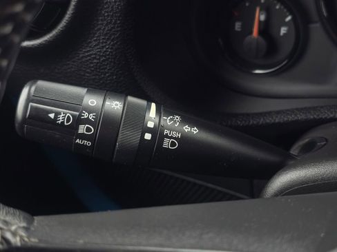 Used 2017 Jeep Wrangler Unlimited Sahara image 40