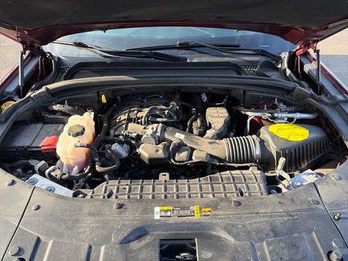 Used 2023 Jeep Grand Cherokee Altitude image 44