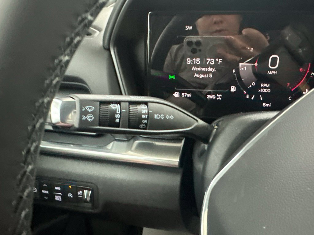 New 2027 GMC Terrain Elevation w/ Elevation Premium Package AWD/4WD image 38