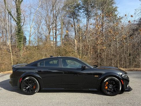 Used 2022 Dodge Charger Scat Pack image 5