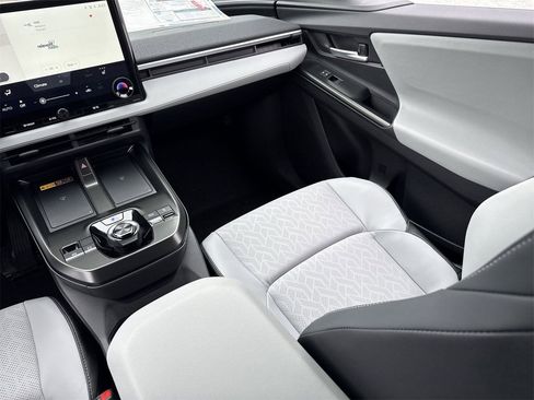 New 2026 Subaru Solterra Premium image 12