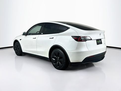 Used 2023 Tesla Model Y Long Range AWD/4WD image 5