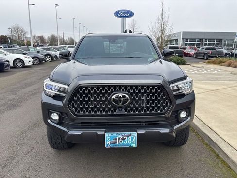 Used 2021 Toyota Tacoma Limited image 5