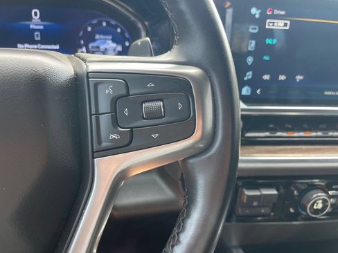 Used 2025 Chevrolet Silverado 1500 LT Trail Boss w/ LT Trail Boss Premium Package AWD/4WD image 16