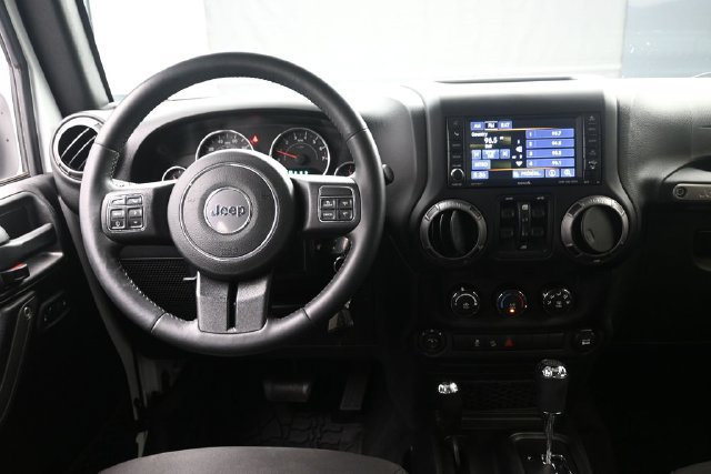 Used 2018 Jeep Wrangler Unlimited Sport S AWD/4WD image 9