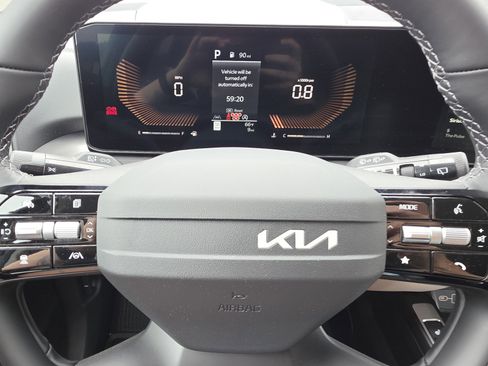 New 2026 Kia Sorento S FWD image 13