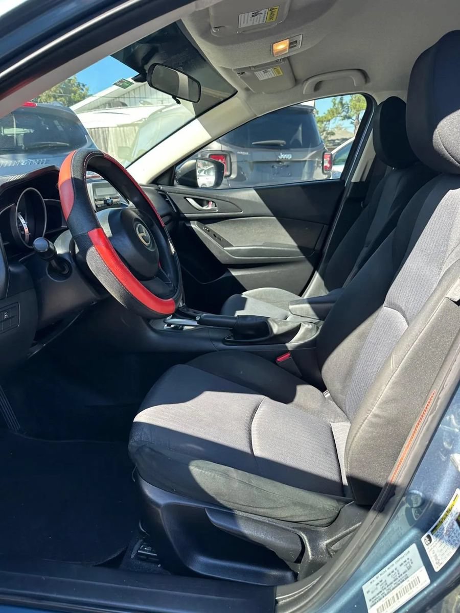 Used 2015 MAZDA MAZDA3 i SV FWD image 15