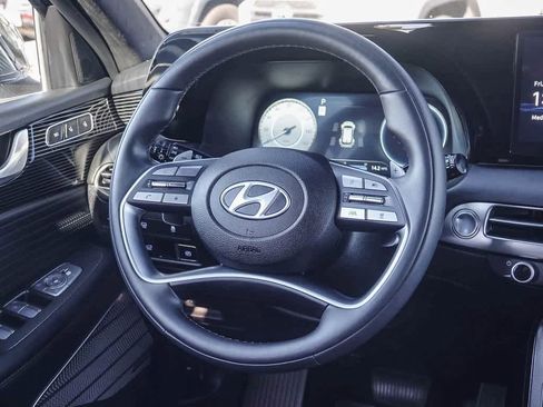 Used 2024 Hyundai Palisade Calligraphy image 9