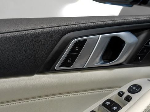 Used 2020 BMW X5 sDrive40i w/ Executive Package RWD image 60