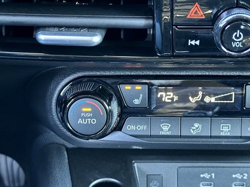 New 2026 Nissan Kicks SV image 17