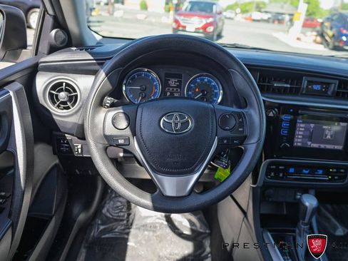 Used 2017 Toyota Corolla LE w/ Carpet Mat Package (TMS) FWD image 2