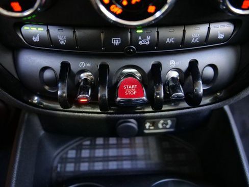 Used 2017 MINI Cooper Clubman S image 13