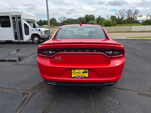 Used 2016 Dodge Charger R/T RWD image 30