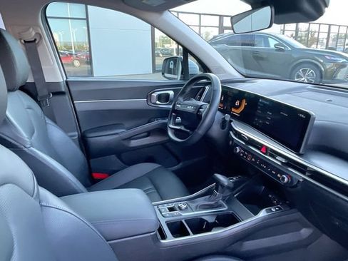 Used 2026 Kia Sorento S FWD image 17