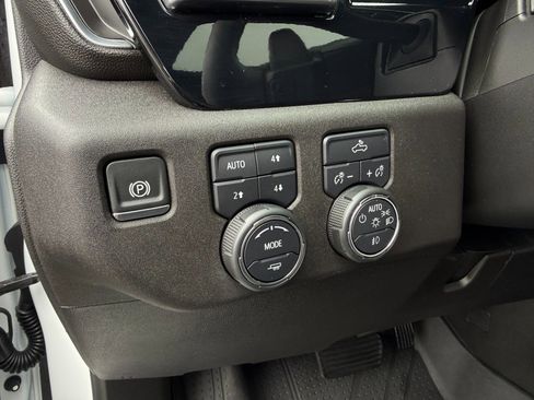 Used 2024 Chevrolet Silverado 1500 RST w/ Redline Edition image 9