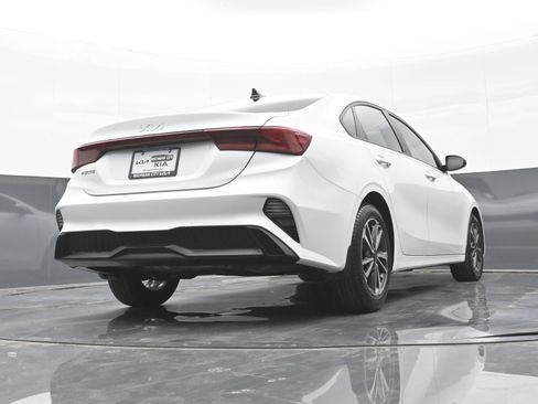 Used 2023 Kia Forte LXS w/ LXS Technology Package FWD image 39