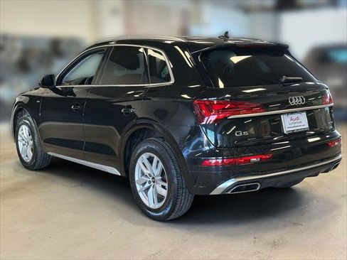 Used 2023 Audi Q5 2.0T Premium w/ Convenience Package image 6