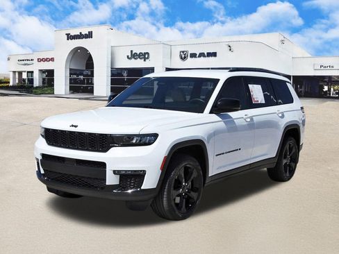 Used 2023 Jeep Grand Cherokee L Limited w/ Black Appearance Package image 3