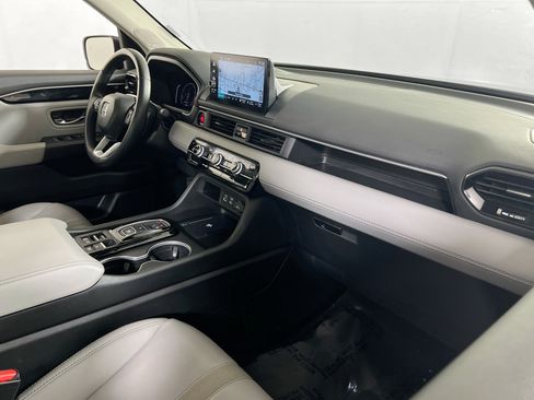 Used 2024 Honda Pilot Touring image 30