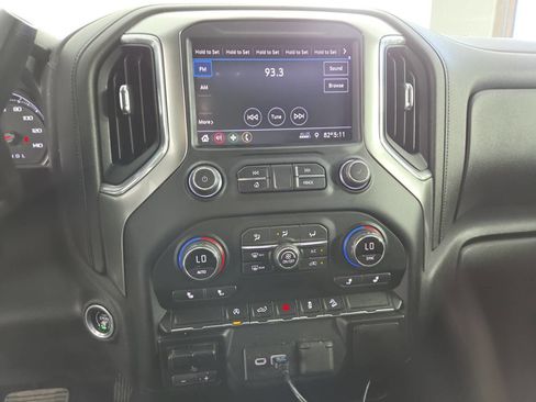 Used 2020 Chevrolet Silverado 1500 LT w/ All-Star Edition AWD/4WD image 32
