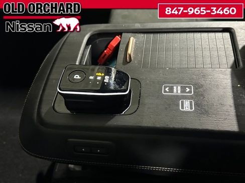 Used 2023 Nissan Ariya AWD image 14