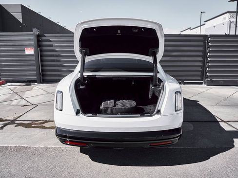 Used 2025 Rolls-Royce Spectre Black Badge image 17