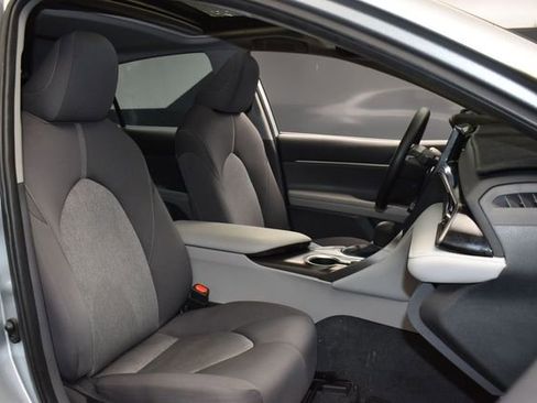 Used 2024 Toyota Camry LE w/ Convenience Package FWD image 12