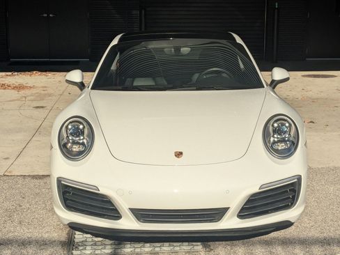 Used 2017 Porsche 911 Carrera S image 6