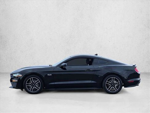 Used 2022 Ford Mustang GT RWD image 9