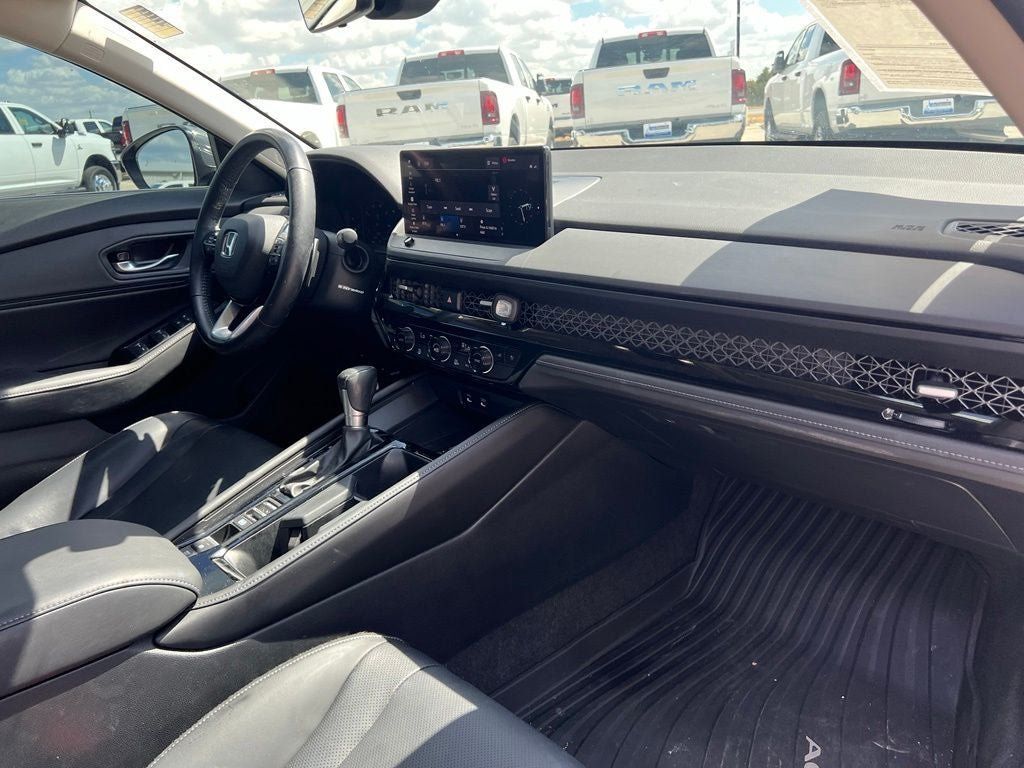 Used 2023 Honda Accord Touring image 27