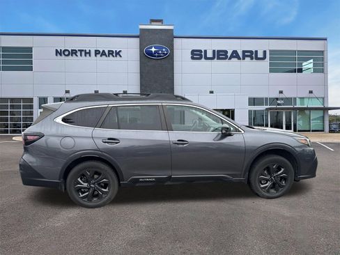 Used 2022 Subaru Outback Onyx Edition XT image 2