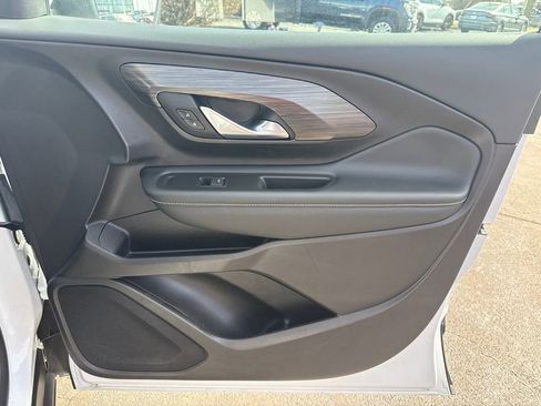 Certified 2024 GMC Terrain SLE w/ Driver Convenience Package image 38