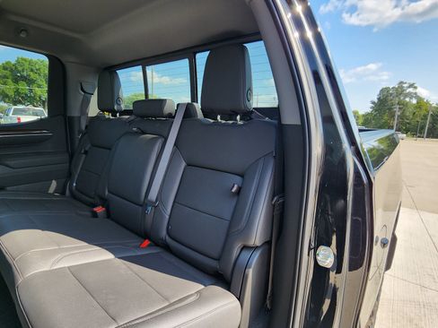 Used 2026 Chevrolet Silverado 1500 LT Trail Boss w/ LT Trail Boss Premium Package AWD/4WD image 17