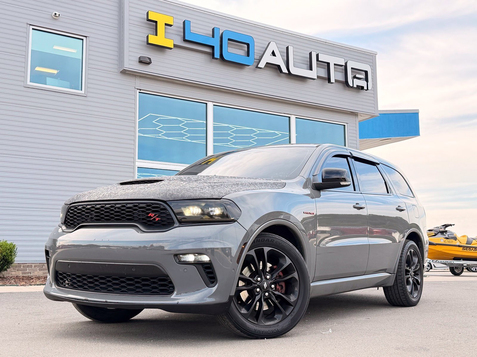Used 2022 Dodge Durango R/T w/ Blacktop Package AWD/4WD image 1