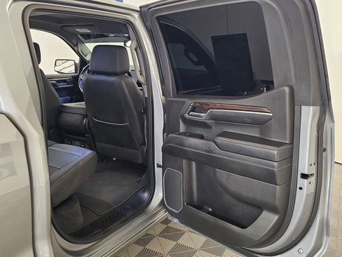 Used 2024 GMC Sierra 1500 SLT AWD/4WD image 29