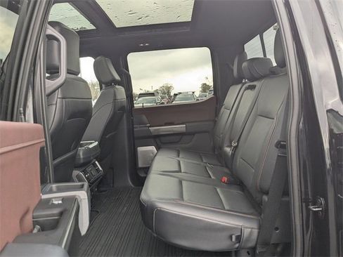 Used 2022 Ford F150 Lariat w/ Equipment Group 502A High image 25