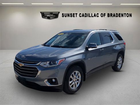 Used 2021 Chevrolet Traverse LT image 8