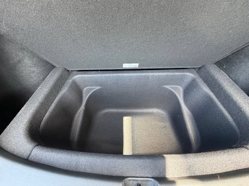 Used 2023 Tesla Model Y Long Range AWD/4WD image 20