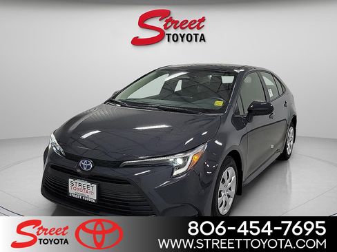 Certified 2025 Toyota Corolla LE FWD image 1