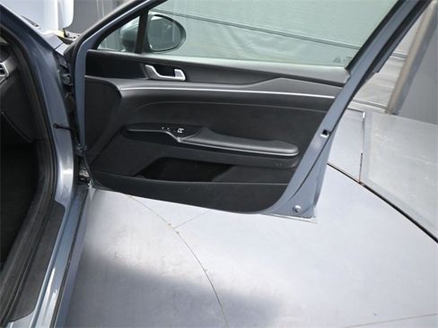 Used 2023 Kia K5 LXS image 11