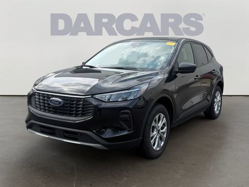 Used 2025 Ford Escape Active AWD/4WD image 3