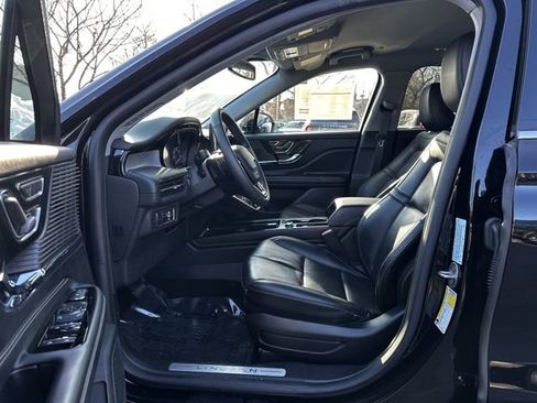 Certified 2022 Lincoln Corsair AWD w/ Equipment Group 101A image 19