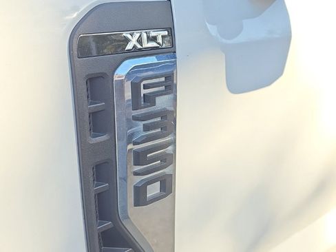 Used 2023 Ford F350 XLT w/ FX4 Off-Road Package image 3