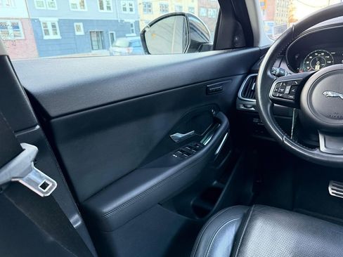 Used 2018 Jaguar E-PACE SE image 14