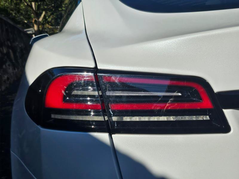 Used 2023 Tesla Model S AWD/4WD image 29