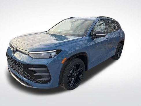 New 2026 Volkswagen Tiguan SE R-Line AWD/4WD image 6