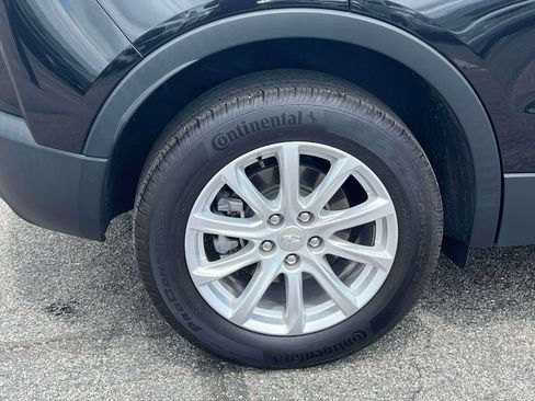 Used 2023 Cadillac XT4 Luxury w/ Cold Weather Package FWD image 10