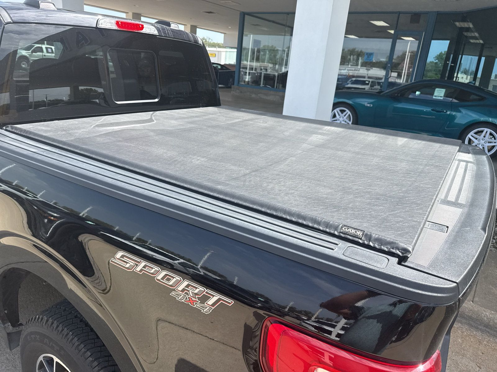 Used 2023 Ford F150 Lariat AWD/4WD image 9