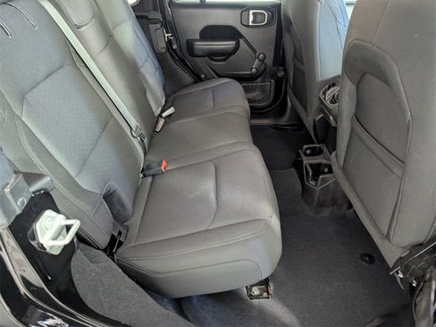 Certified 2022 Jeep Wrangler Unlimited Sport image 29