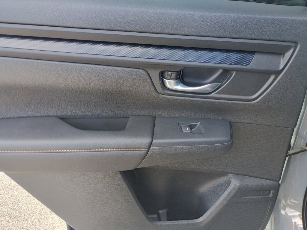 Used 2023 Honda CR-V Sport image 15